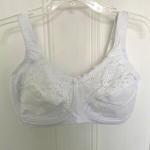 Glamorise 42D NEW Plus Size White Support Bra Soft Cups Underwire Lace